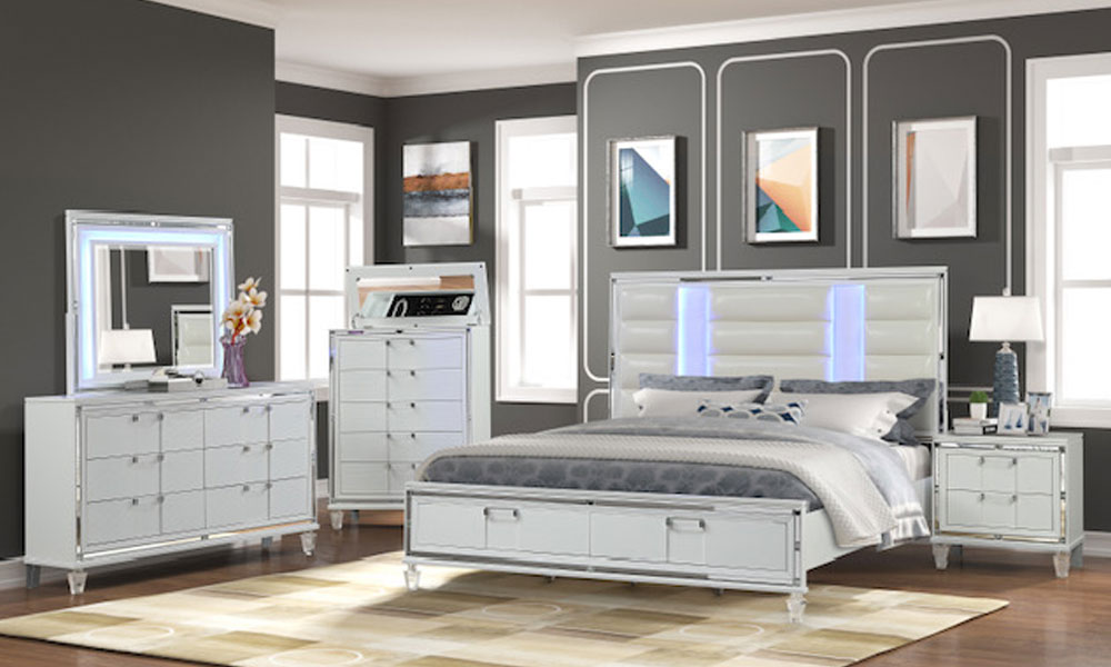 B1900 W- Dresser & night Tables only